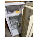 Whirlpool Upright Freezer 57 in H x 23.5 in W x 26 in D