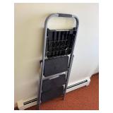 Gorilla Ladders SSK-3 Type III Step Stool - 28.7in, 200 lb Duty Rating