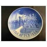 Bing & Grøndahl Christmas Plates - Julegaven Series Blue & White (Denmark)