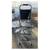 Gorilla Ladders SSK-37 Step Stool - 2ft 4.875in - 200 lbs - Household Type III