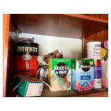 Assorted Household Items, Tools & Garden Supplies - quantities unverified