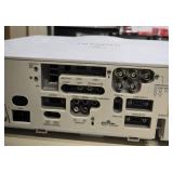 HITACHI |  CP-WU8440 3LCD Projector