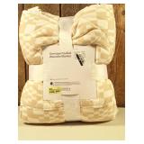 Room Essentials - Oversized Quilted Wearable Blanket 60inx80in