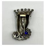 Queen Head Brooch Pin
