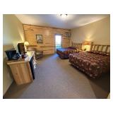 3 Nights Lodge Stay, 1 Day Ice Fishing, 1 Day Spearfishing with 2x Darkhouses