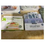 LOT OF 8 Reusable Bags