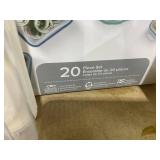 LOT OF 4 Snaplock & Snapware Meal Containers