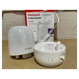 Honeywell Ultra Comfort Cool Mist Humidifier - White, HUL545W (Missing Manual & Cleaning Brush)