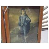 This set includes framed prints of the famous paintings Pinkie by Sir Thomas Lawrence and The Blue Boy by Thomas Gainsborough