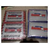 The image displays a lot of assorted sports trading cards and collectibles, primarily featuring vintage baseball cards from the late 1980s