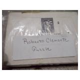 The image displays a lot of assorted sports trading cards and collectibles, primarily featuring vintage baseball cards from the late 1980s