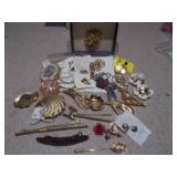 Vintage Jewelry celloid pink pin