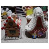 This is a lot of assorted Santa Claus figurines