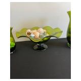 Green Glass Centerpiece Set - 3-Piece Vases with Scalloped Pedestal Bowl