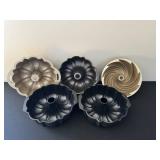 Bundt Cake Pans (Lot of 5)