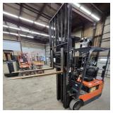 1999 Toyota 5FBE15 36V Electric Forklift