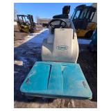 Tennant 7200 Ride On Floor Scrubber - For Parts or Repair