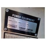 Tennant 7200 Ride On Floor Scrubber - For Parts or Repair