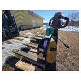2015 Big Joe D40 Pallet Jack - For Repair