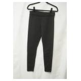 Serra Size M black leggings