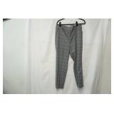 NWT Loft Size 10 Cropped Pants