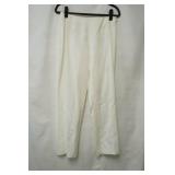 Akris size 10 side zip cropped white slacks