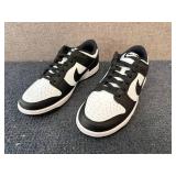 Nike Dunks 9 - 7.5