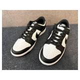 Nike Dunks 9 - 7.5