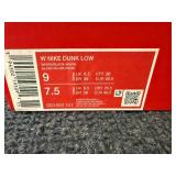 Nike Dunks 9 - 7.5