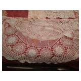 Linen Lot - Tablecloths, Doilies