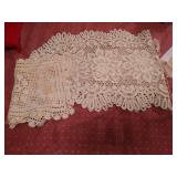 Linen Lot - Tablecloths, Doilies