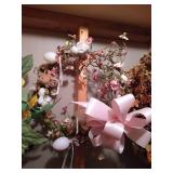 Wreaths & Holiday Decor