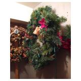 Wreaths & Holiday Decor