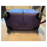 TravelPro 27 Inch Upright Suitcase w/spinner wheels & multiple travel bags