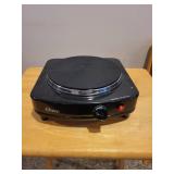 Oster Single Burner Electric Hot Plate Model CKSTSB100-B 900W