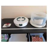 Set of 2 Plastic Food Storage Carriers with Egg Tray and Cake Carrier