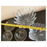 Crystal Glass Starburst Serving Bowl Set with Lidded Pedestal Plate