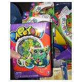 Schleich Ritter Einhorn Unicorn Figure (Knight Series) & Foamies Puppet Theater & Play-Doh Craft Set