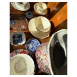 Vintage Floral Porcelain Teacups & Saucers - Large Center Vase Included