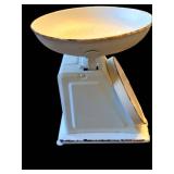 Vintage White Kitchen Scale