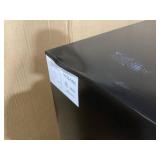 Vissani 7.1 cu. ft. Manual Defrost Convertible Upright Freezer in Stainless Steel Look, Garage Ready Model # MDUFC7SS4 (Missing 1 Leg, Minor Transit Damage)