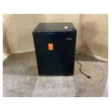 Vissani 2.6 Cu. Ft. Mini Refrigerator in Black, ENERGY STAR Model # HVAR26GBE (Used, Minor Transit Damage)