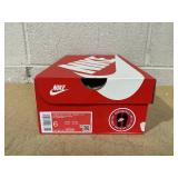 Nike COURT LEGACY LIFT Womens Size 6