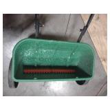 Scotts Turf Builder Classic Drop Fertilizer Spreader