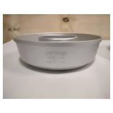Vintage Mirro Aluminum Ring Cake Mold(5 1/2 cups) Fluted Bundt Cake Pan