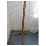 Vintage Twisted Wood Floor Standing Hat/Coat Rack