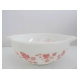 Group of Assorted Vintage PYREX Bowls