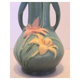 Beautiful Large Signed ROSEVILLE Art Pottery 2-Handled Vase
