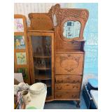 Very nice Condition Antique Quartersawn Oak Gentleman