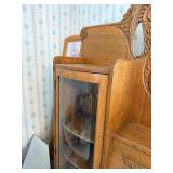 Very nice Condition Antique Quartersawn Oak Gentleman